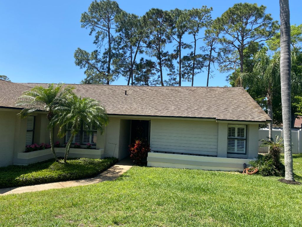 Roof Cleaning in Orlando, FL